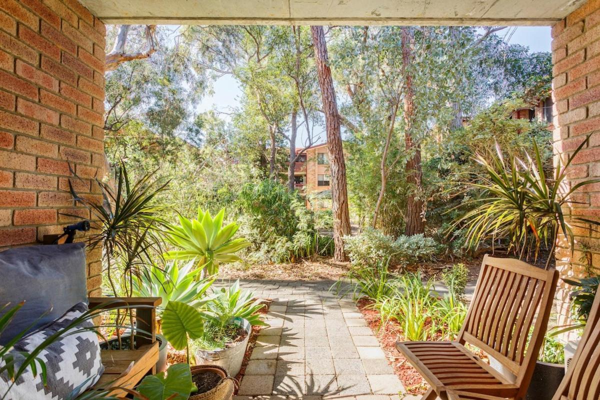 The Lake House Perth Exterior photo
